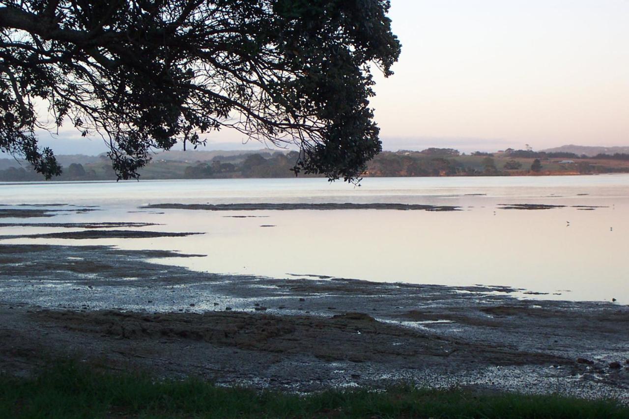 Absolute Waterfront Serenity Near Auckland Clarks Beach Exteriér fotografie